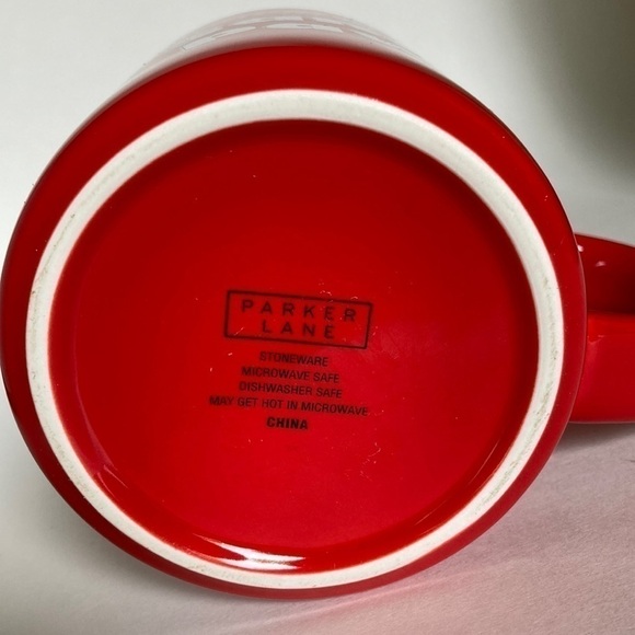 Parker Lane Christmas paws mug - Picture 7 of 7